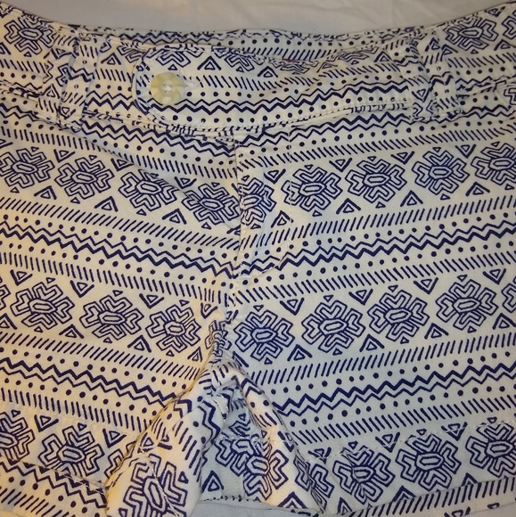 Red Camel Dark Blue & White Geometric Pattern Size 9 Junior Shorts - Picture 3 of 8